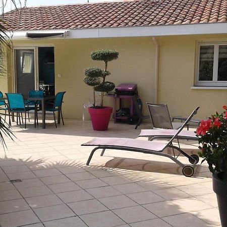 Gite T2 Tarnos Avec Piscine Kültér fotó