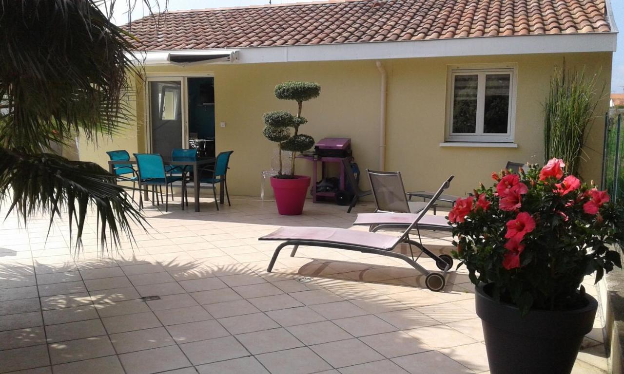 Gite T2 Tarnos Avec Piscine Kültér fotó